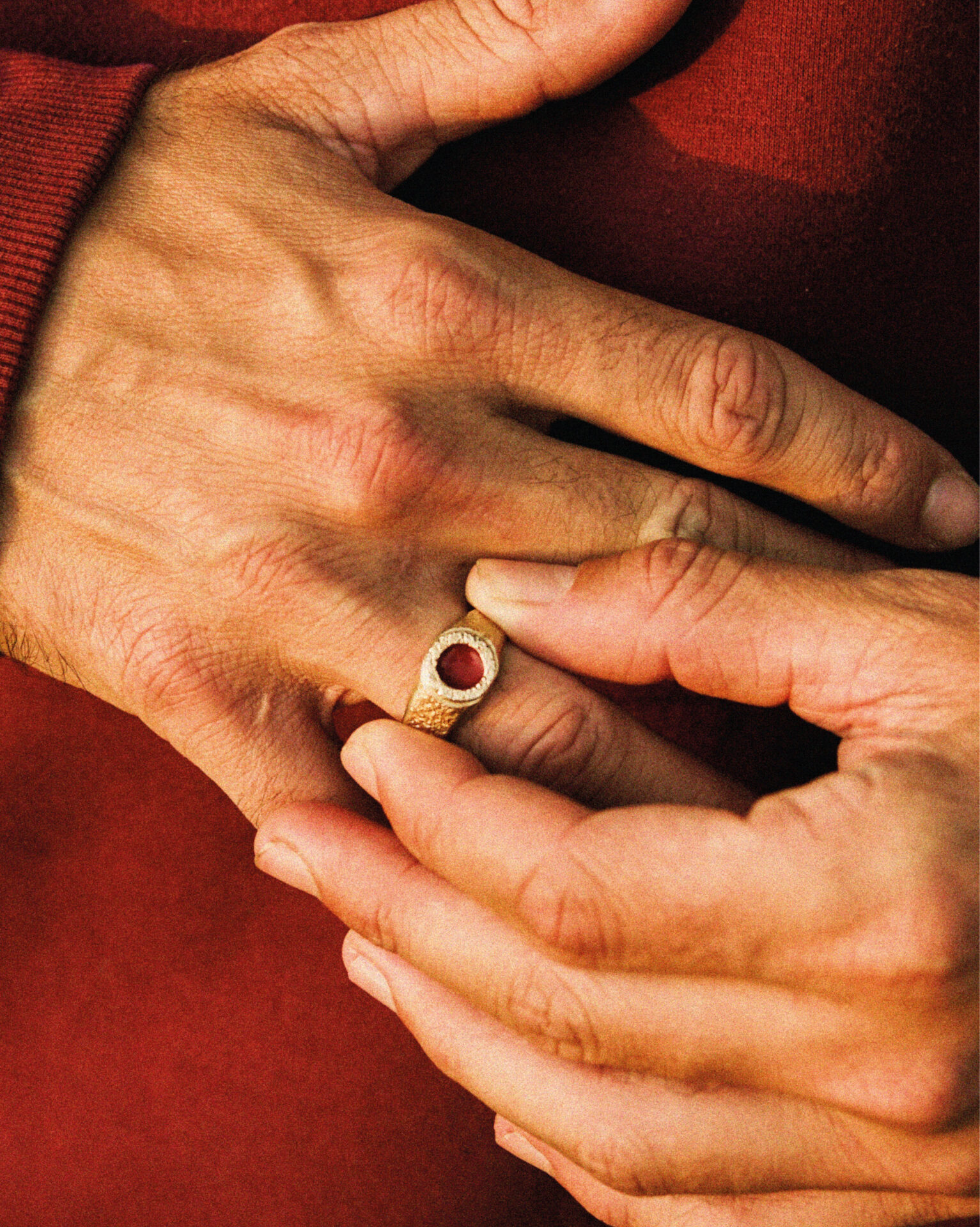 HYQS_BAGUE_ABYSSE_OR_ROUGE_3 HYQS BAGUE ABYSSE