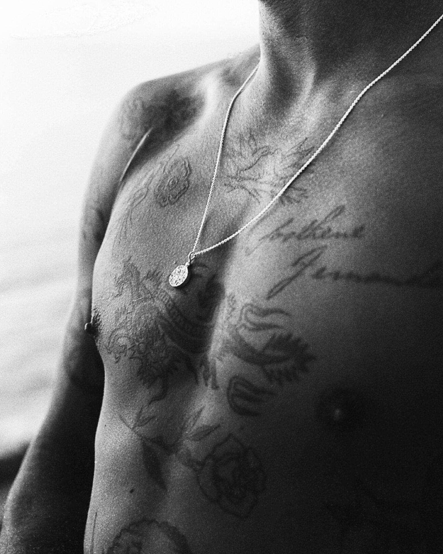 HYQS_CYRIL_POST_1_8_2 HYQS - PENDENTIF ABYSSE - DIAMANT NOIR